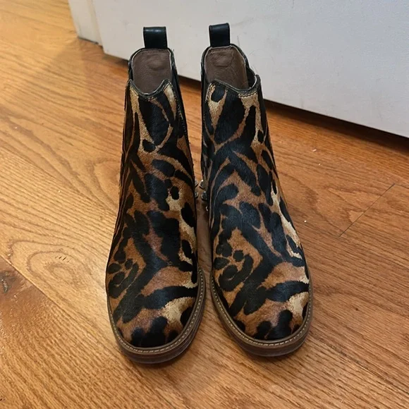 Louise et Cie Lo-Valtina3 leopard Print Ankle Boots with Pearl Detailing - Picture 3 of 5